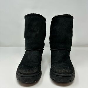 Women's UGG Ultimate Short Boots Black Suede Leather Sheepskin Lined 5275 Size 5